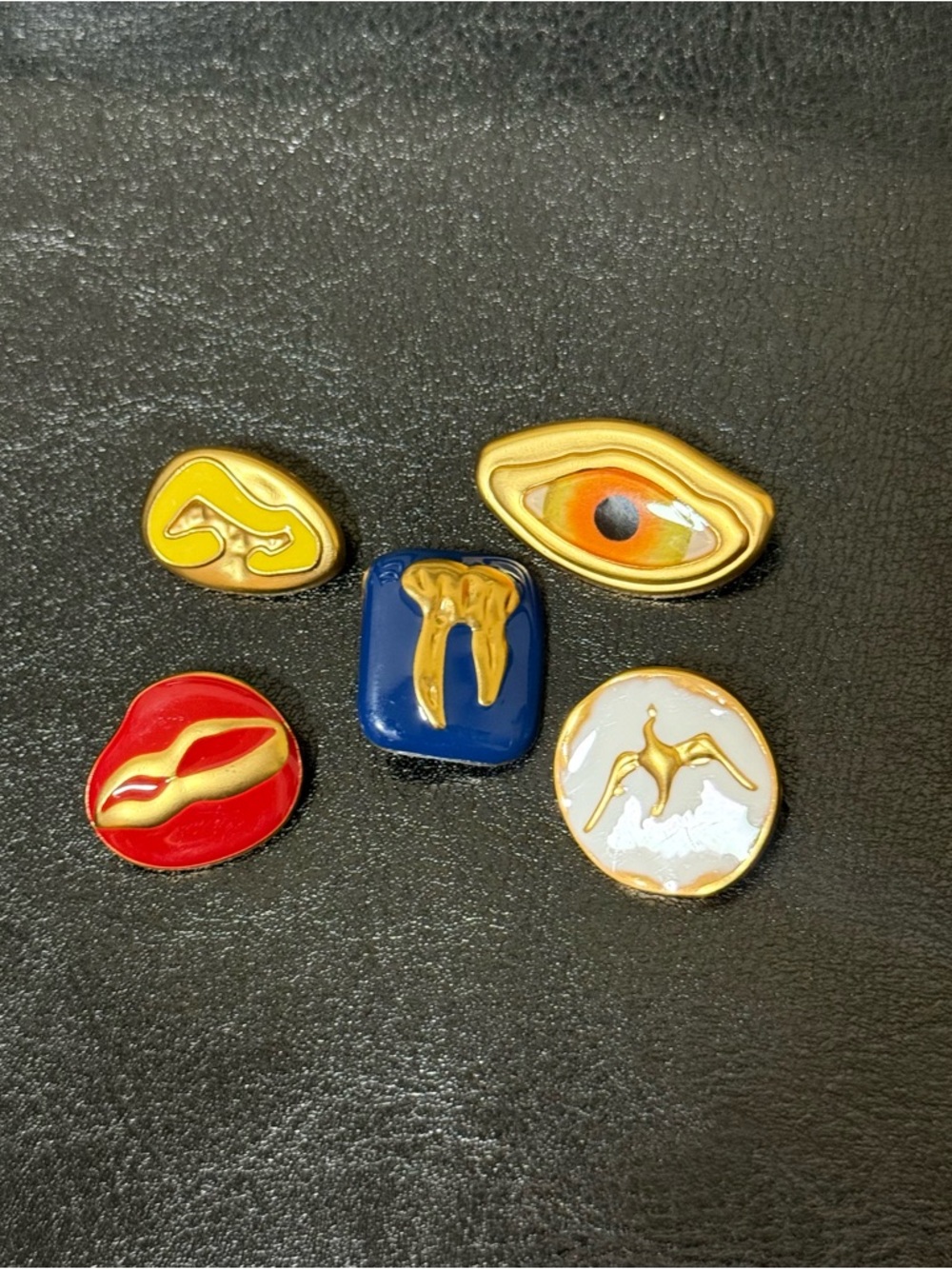 Schiaparelli Inspired Vintage Gold Decorative Buttons (5pcs)